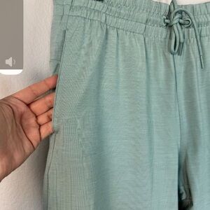 Allbirds Women's Natural Performance Jogger Zip Pockets Green Hush Size Large